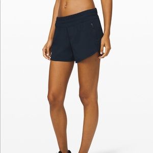 Lululemon Tracker V 4” Short Navy